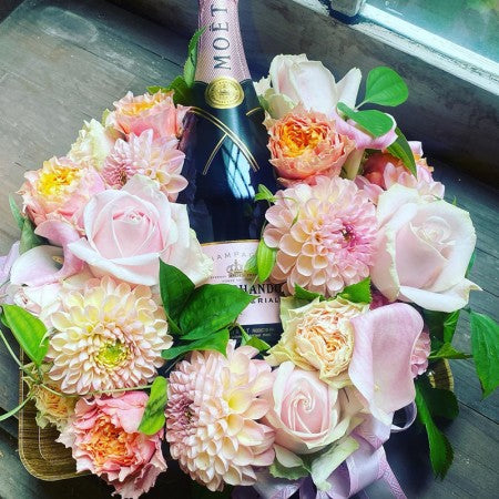 結婚祝い　シャンパンと花ギフト